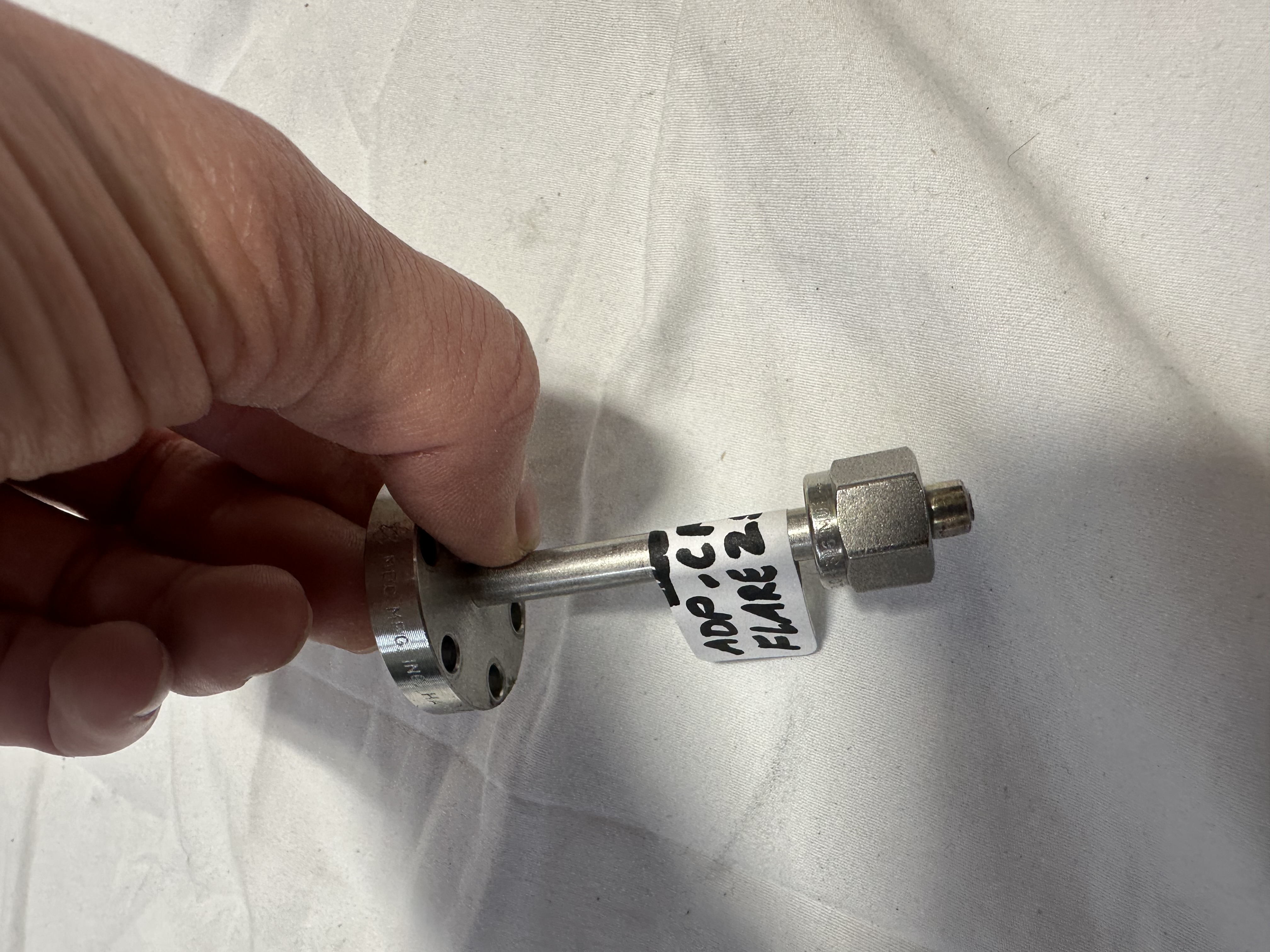 CF1.33 to 1/4" Flare Vacuum Adapter view 3