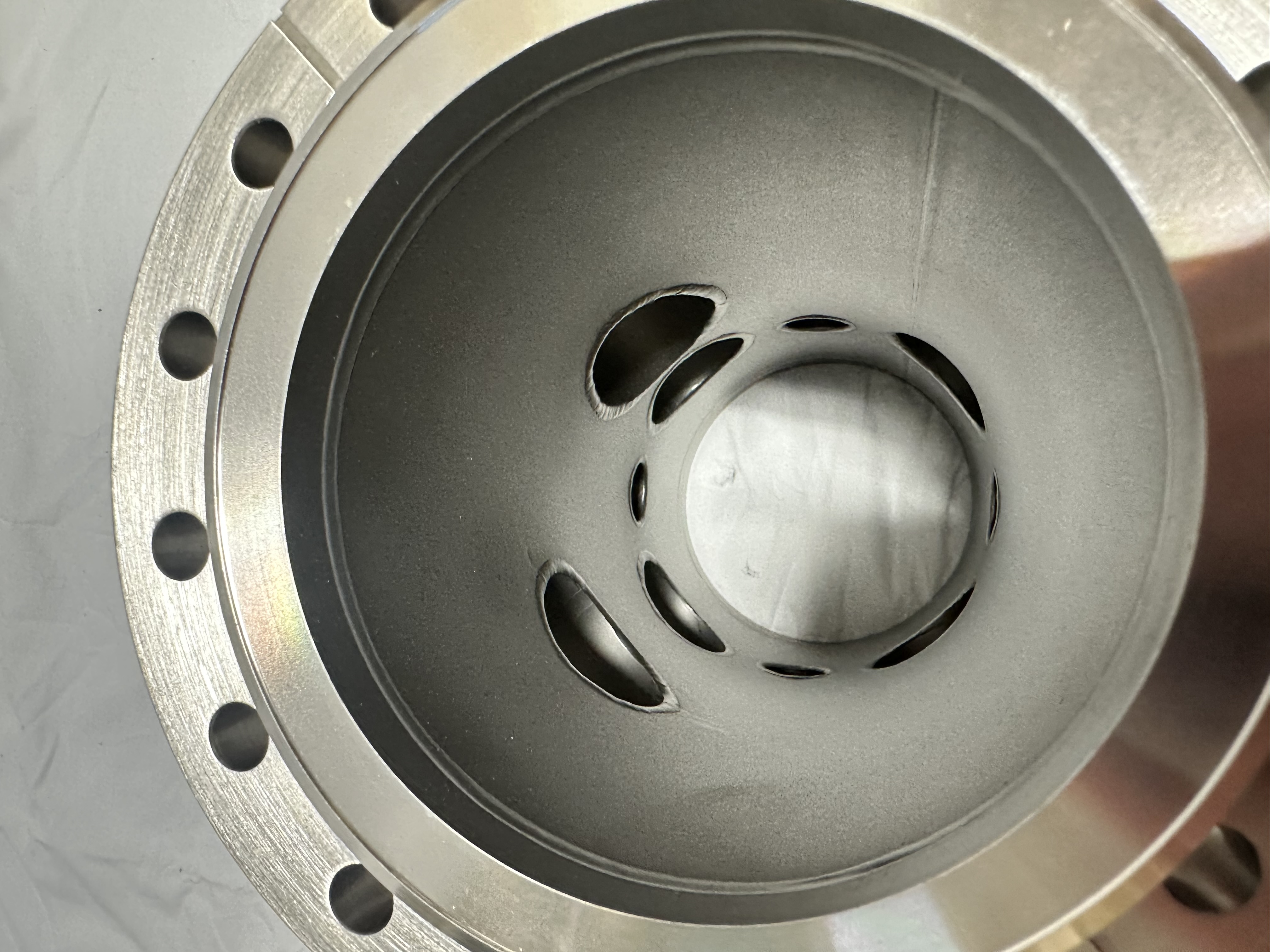 MDC CF6 Custom Vacuum Chamber view 3