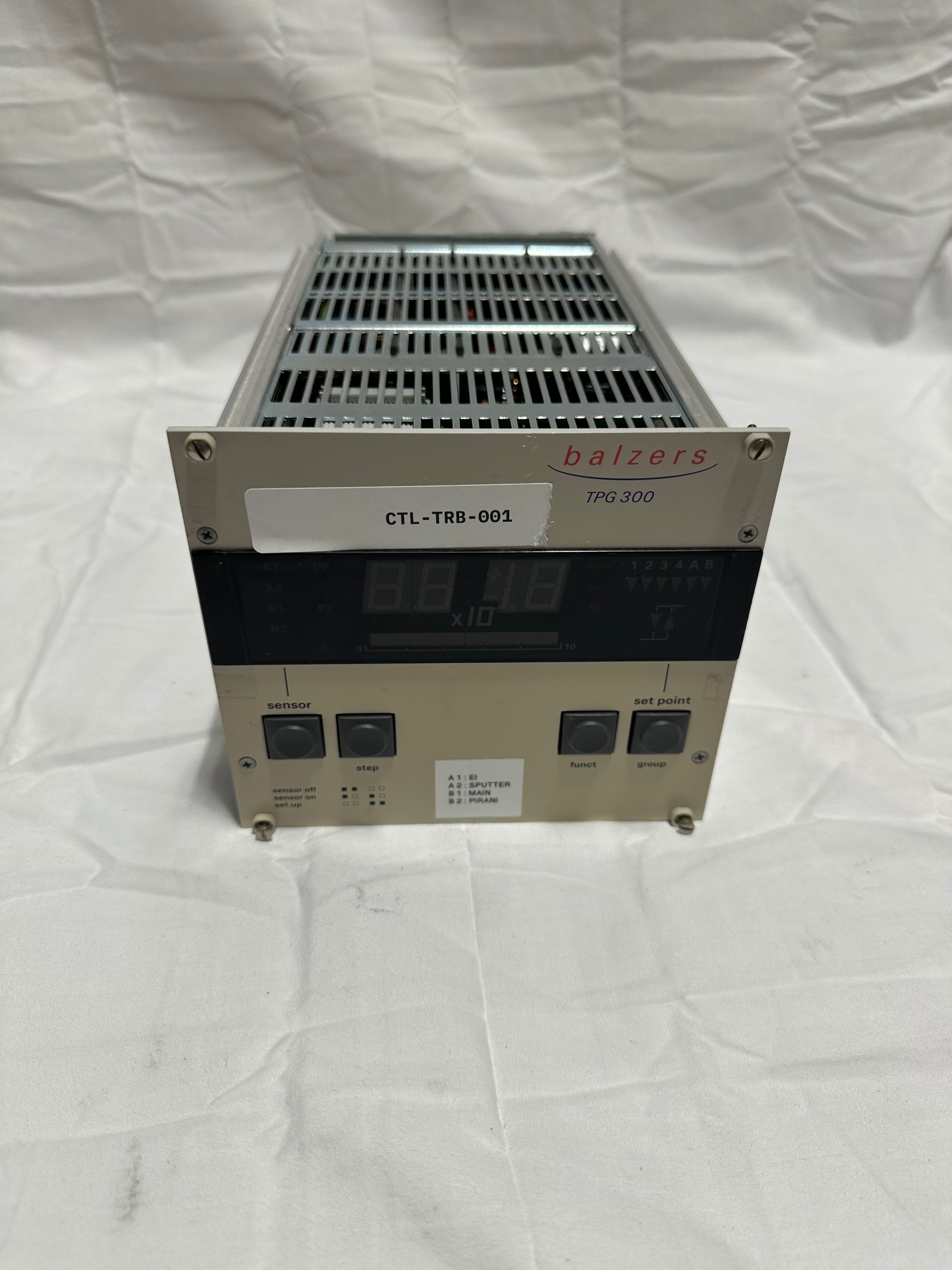 Balzers TPG 300 Turbo pump controller