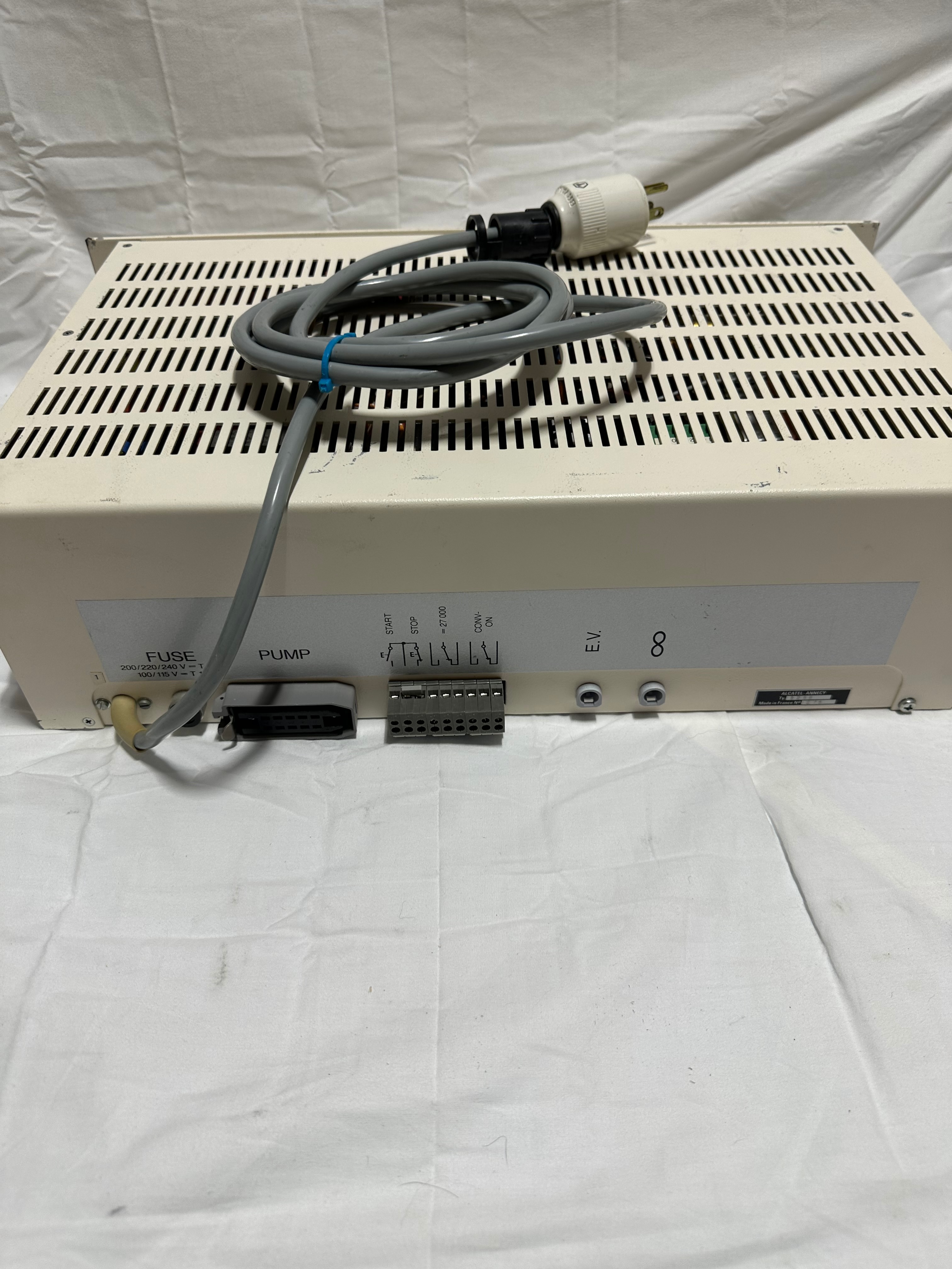 Alcatel 8288 Turbo pump controller view 2