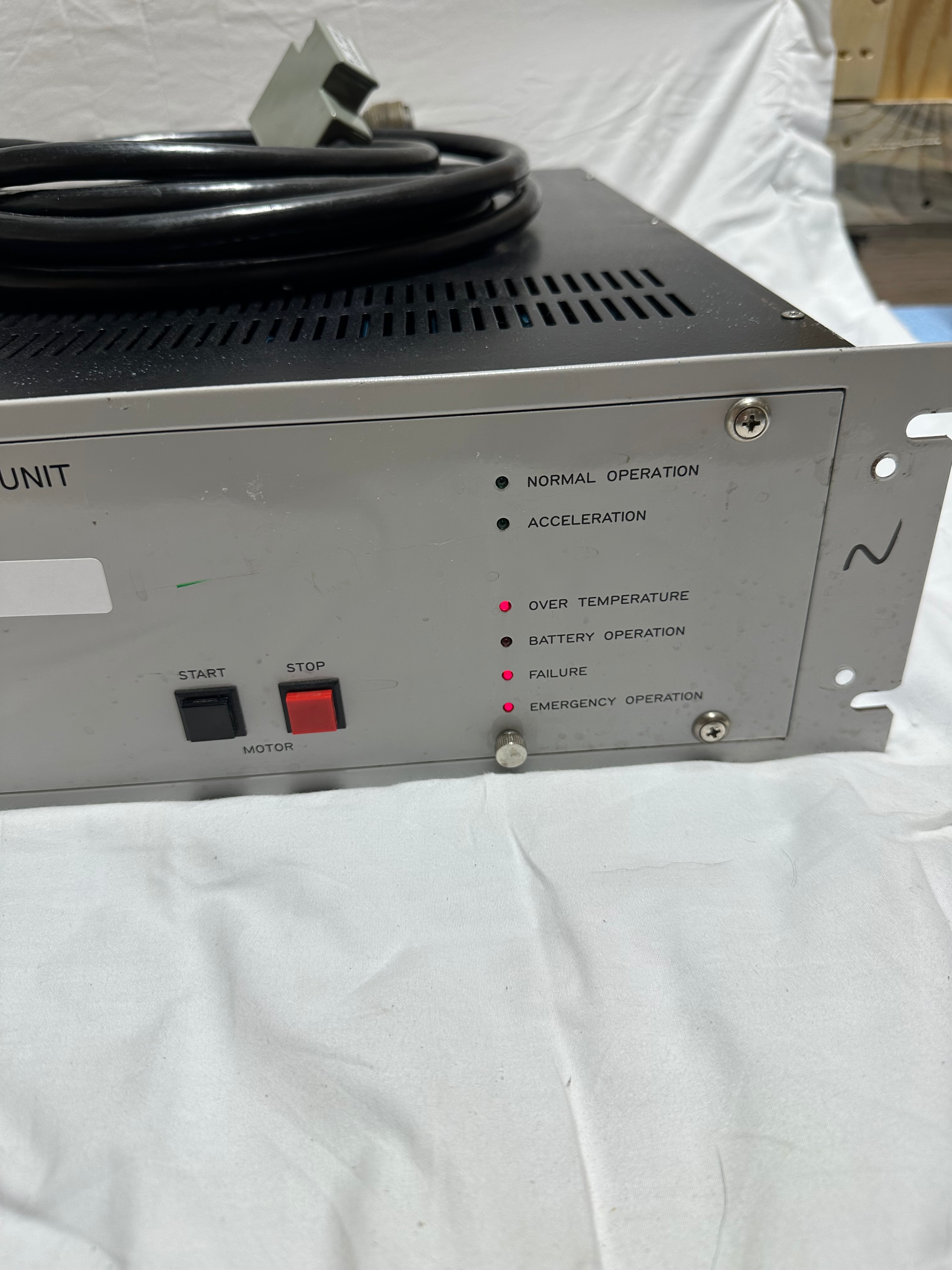 Seiko Seiki SCU-300H STP Control Unit Turbo pump controller (SCU-300H) view 2