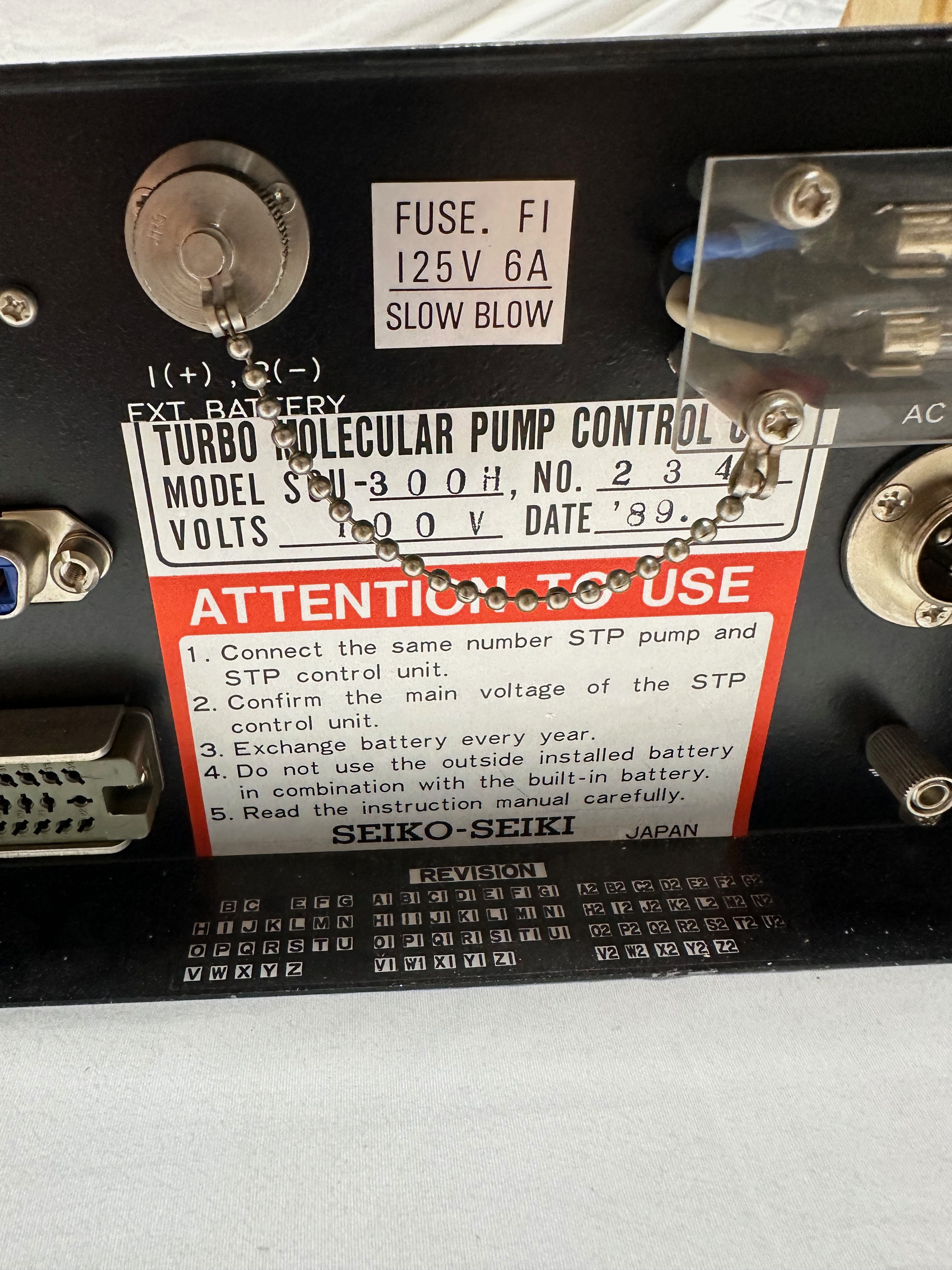 Seiko Seiki SCU-300H STP Control Unit Turbo pump controller (SCU-300H) view 4
