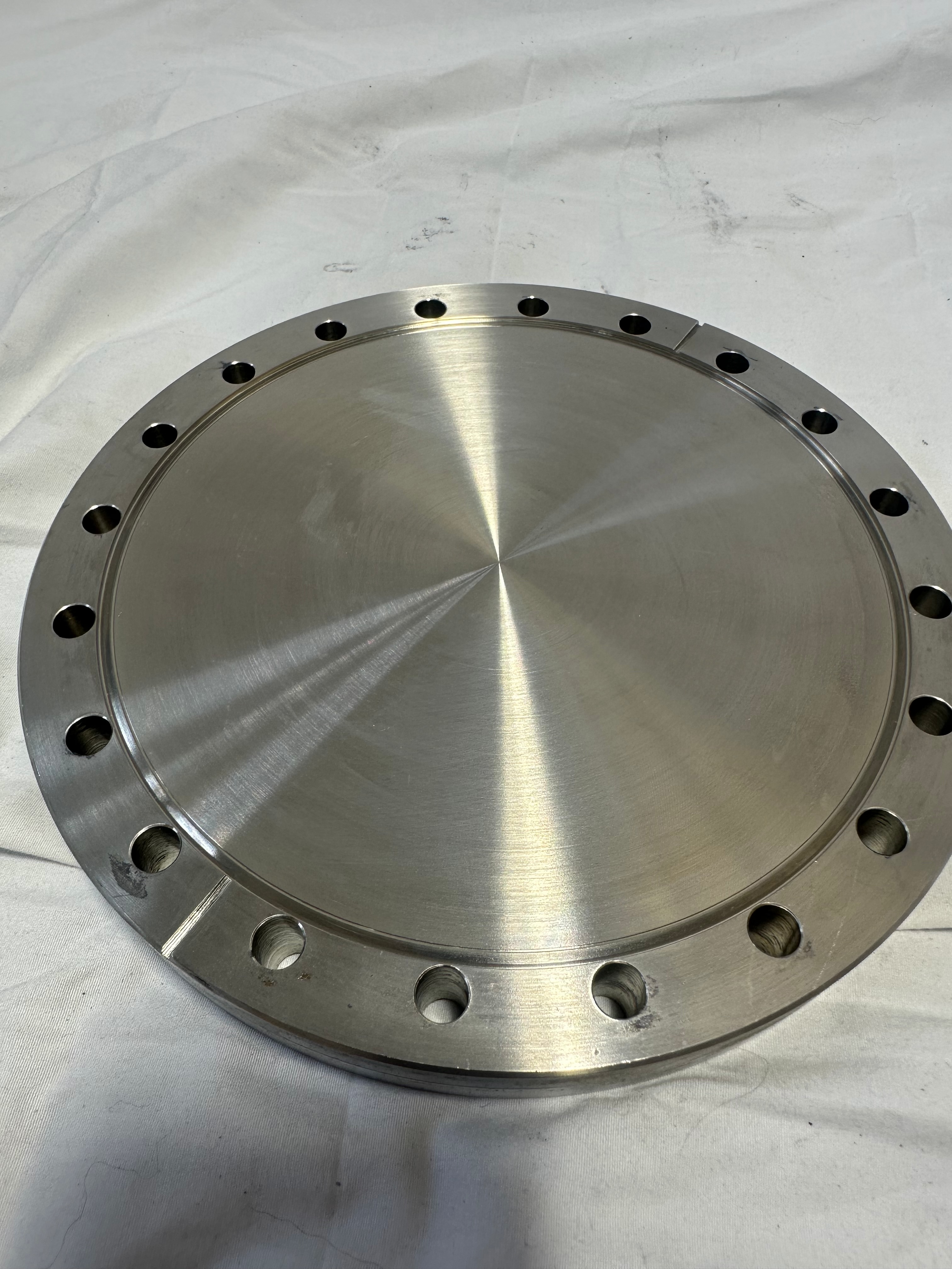 CF8 blank flange view 2