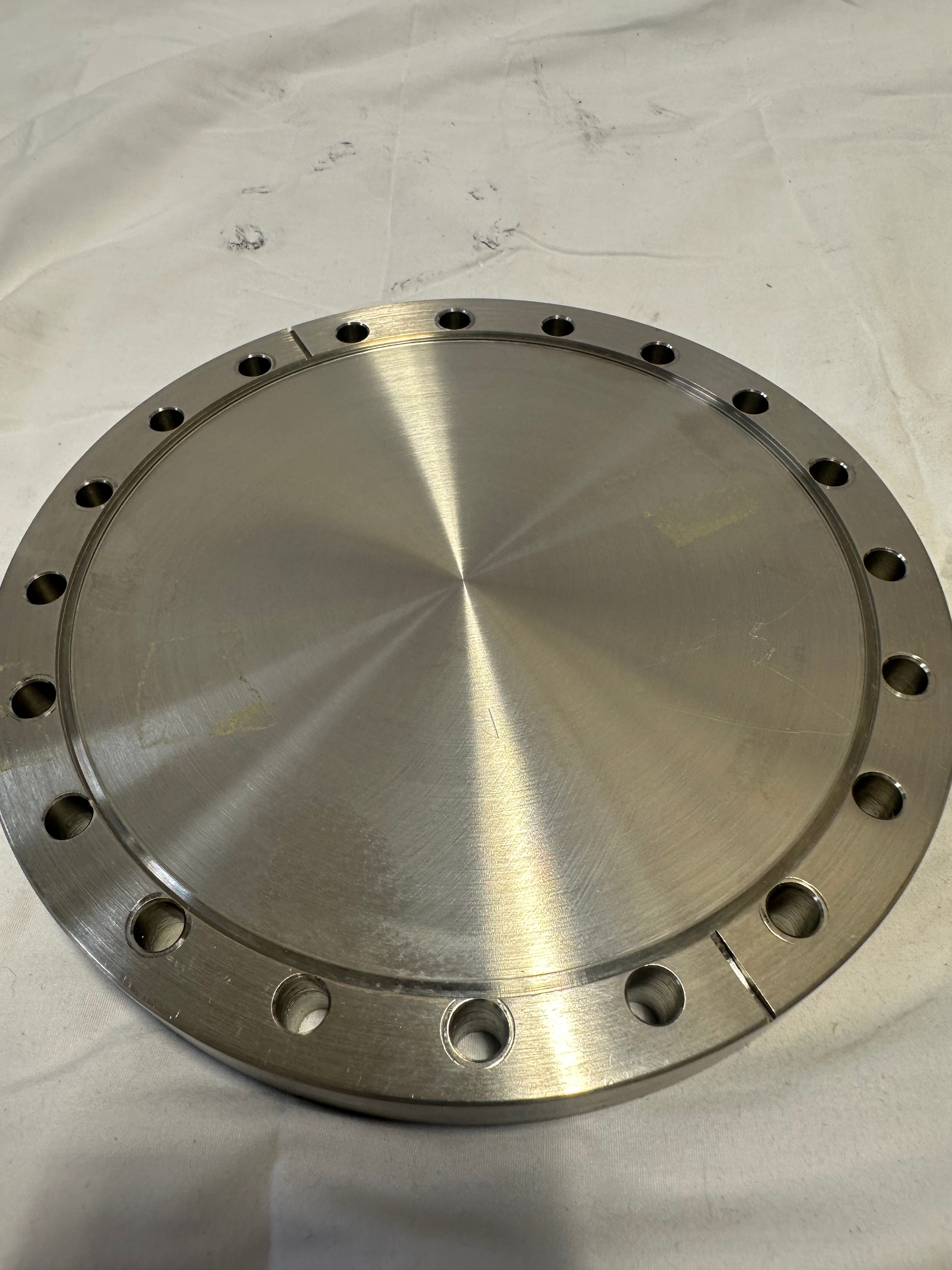 CF8 blank flange view 2