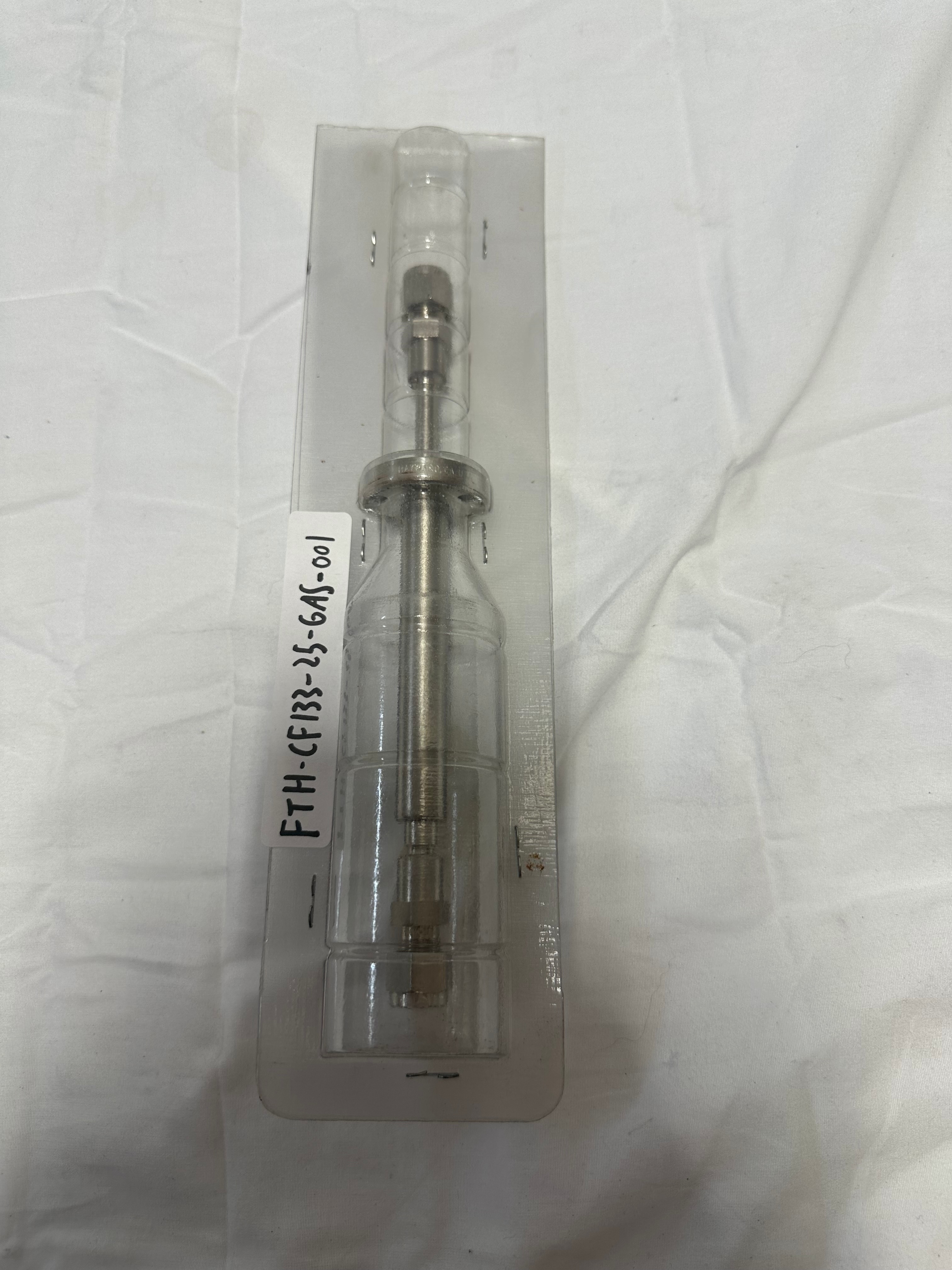 CF1.33 gas feedthrough