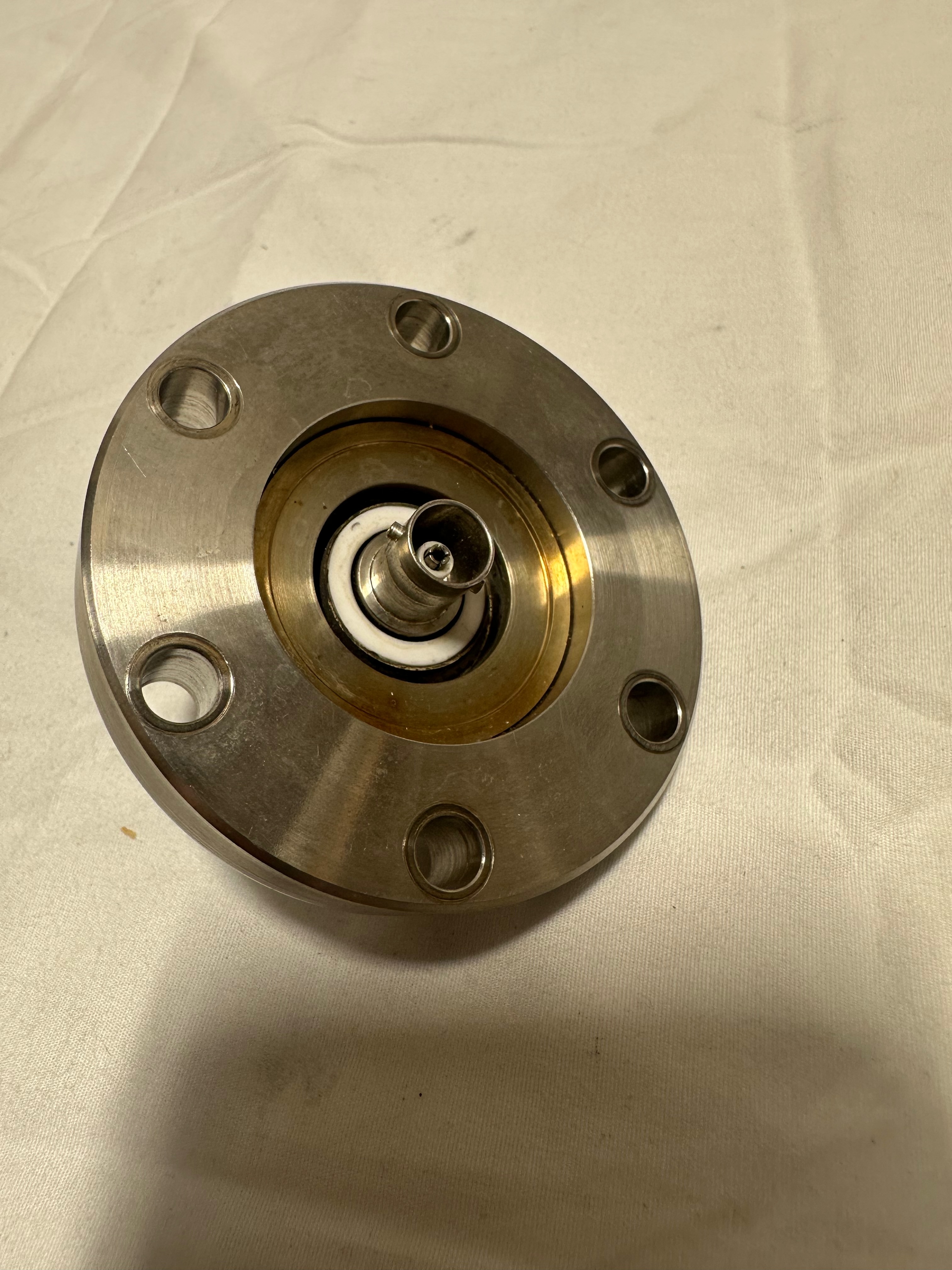 CF2.75 coax feedthrough view 3