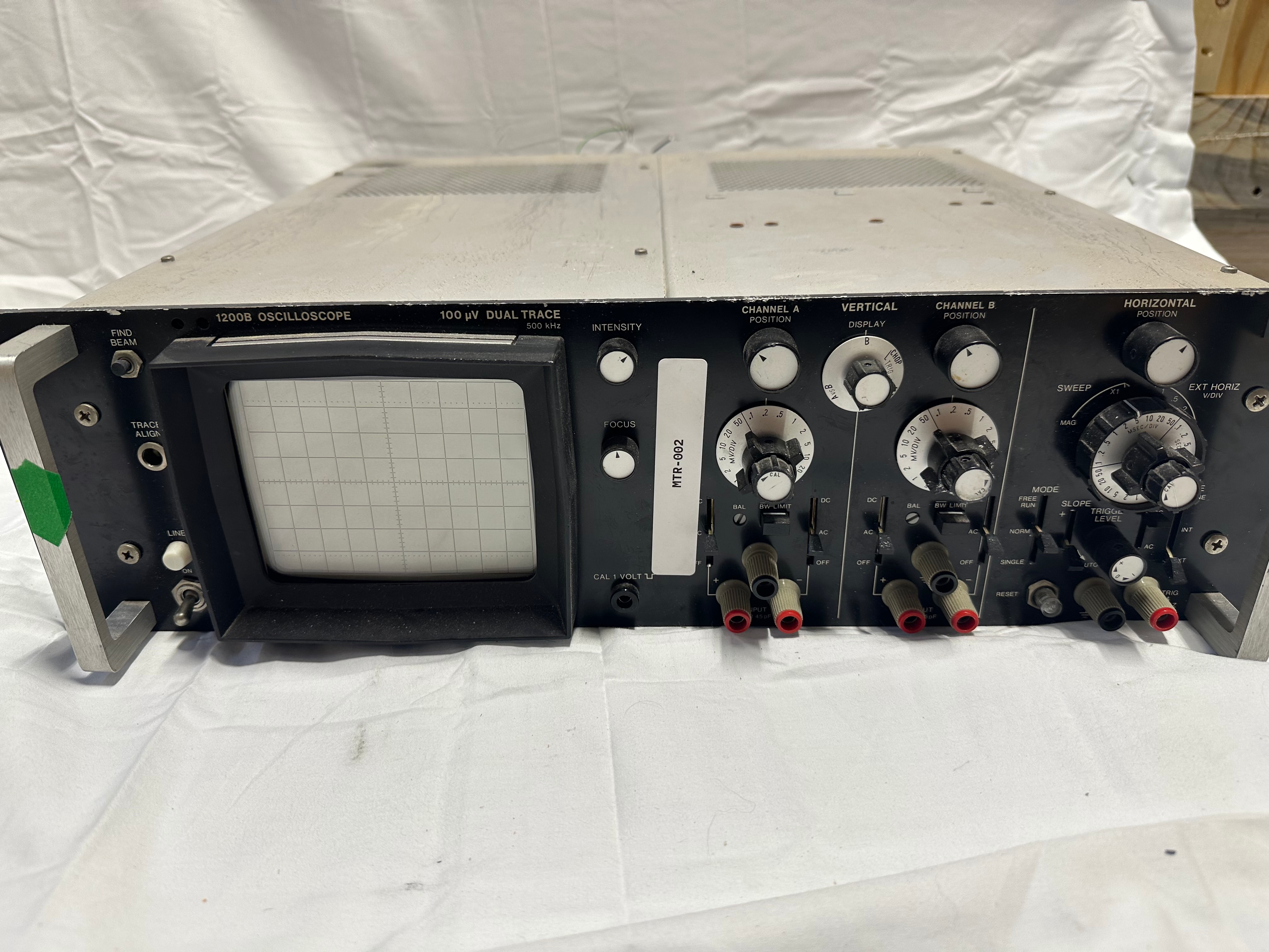 HP 1200B Oscilliscope Meter view 2