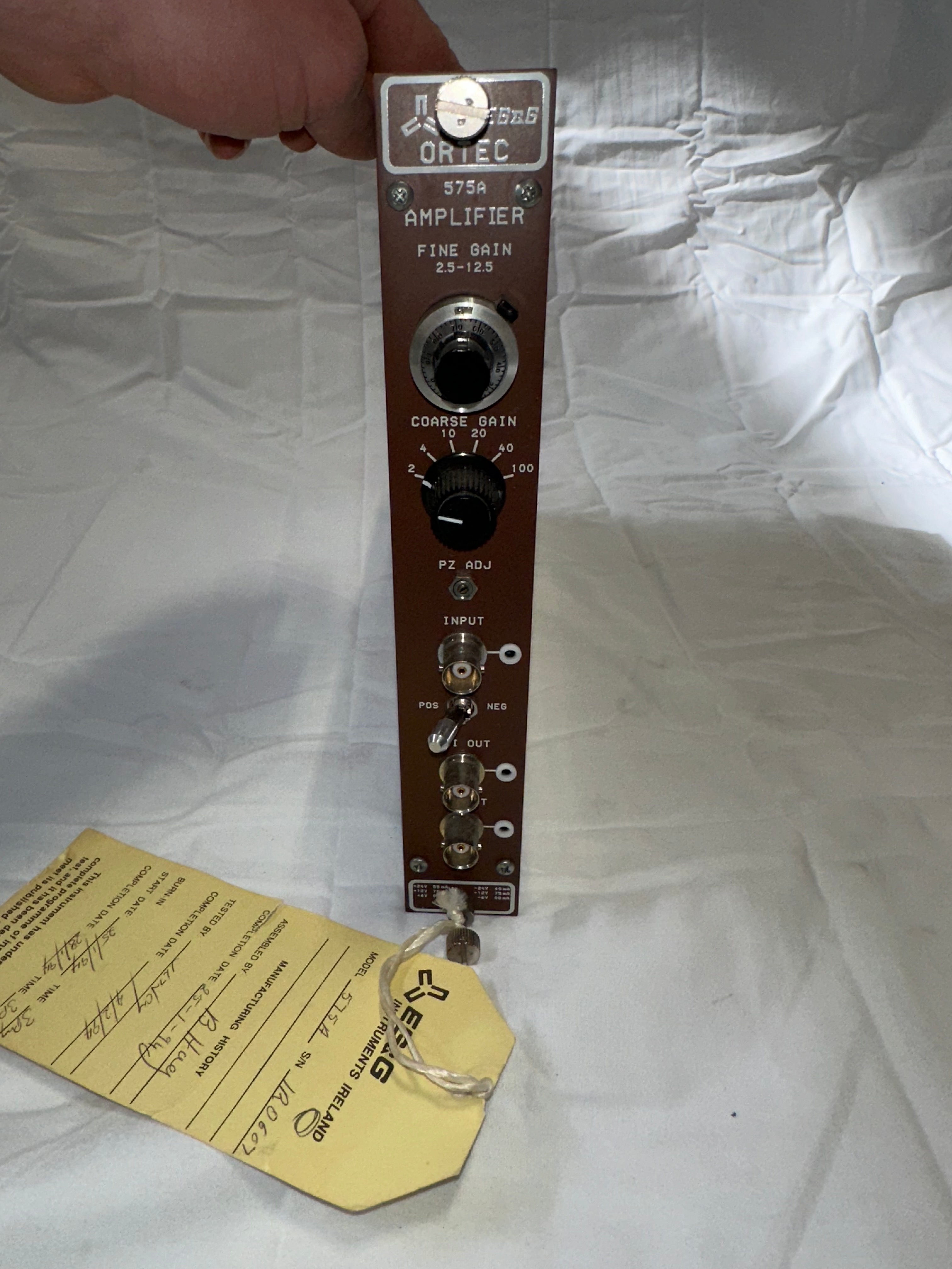 Ortec 575A NIM amplifier module view 4