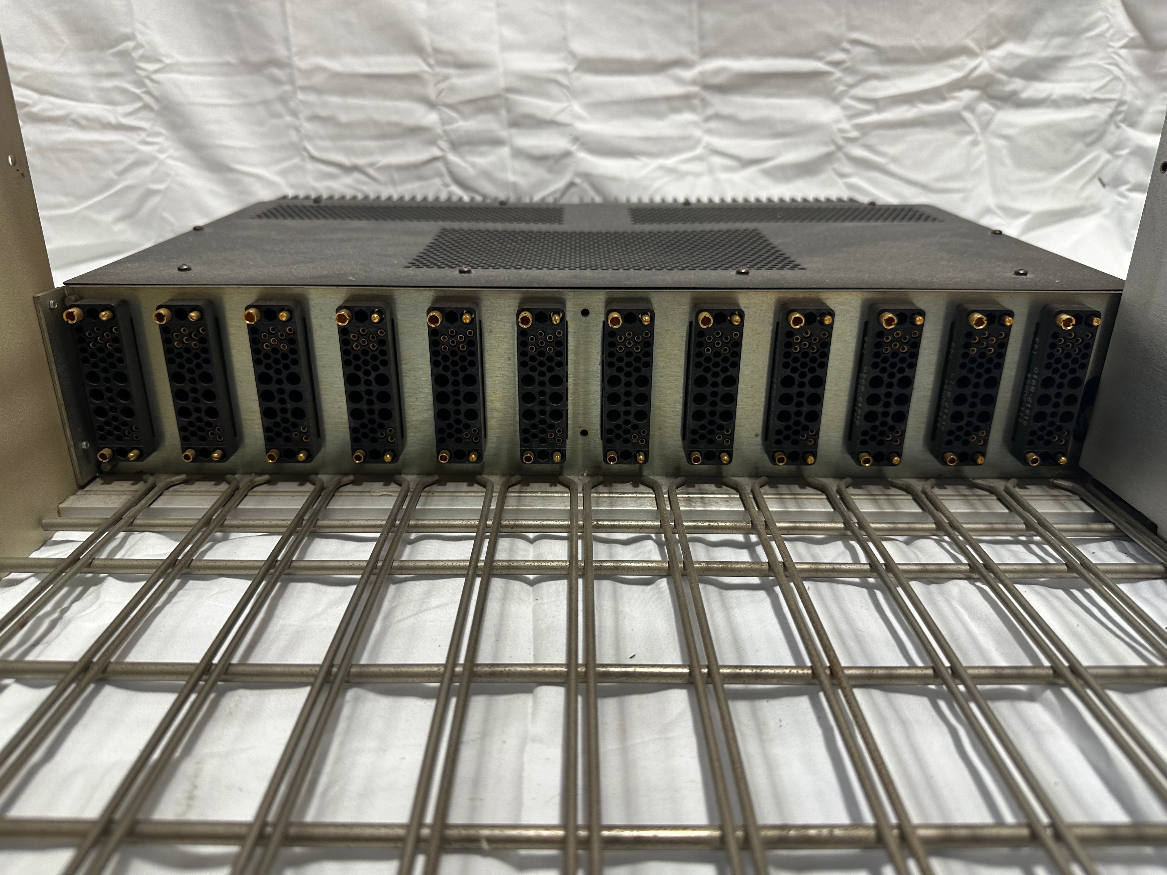 Ortec 3517 NIM bin/crate (empty) view 3