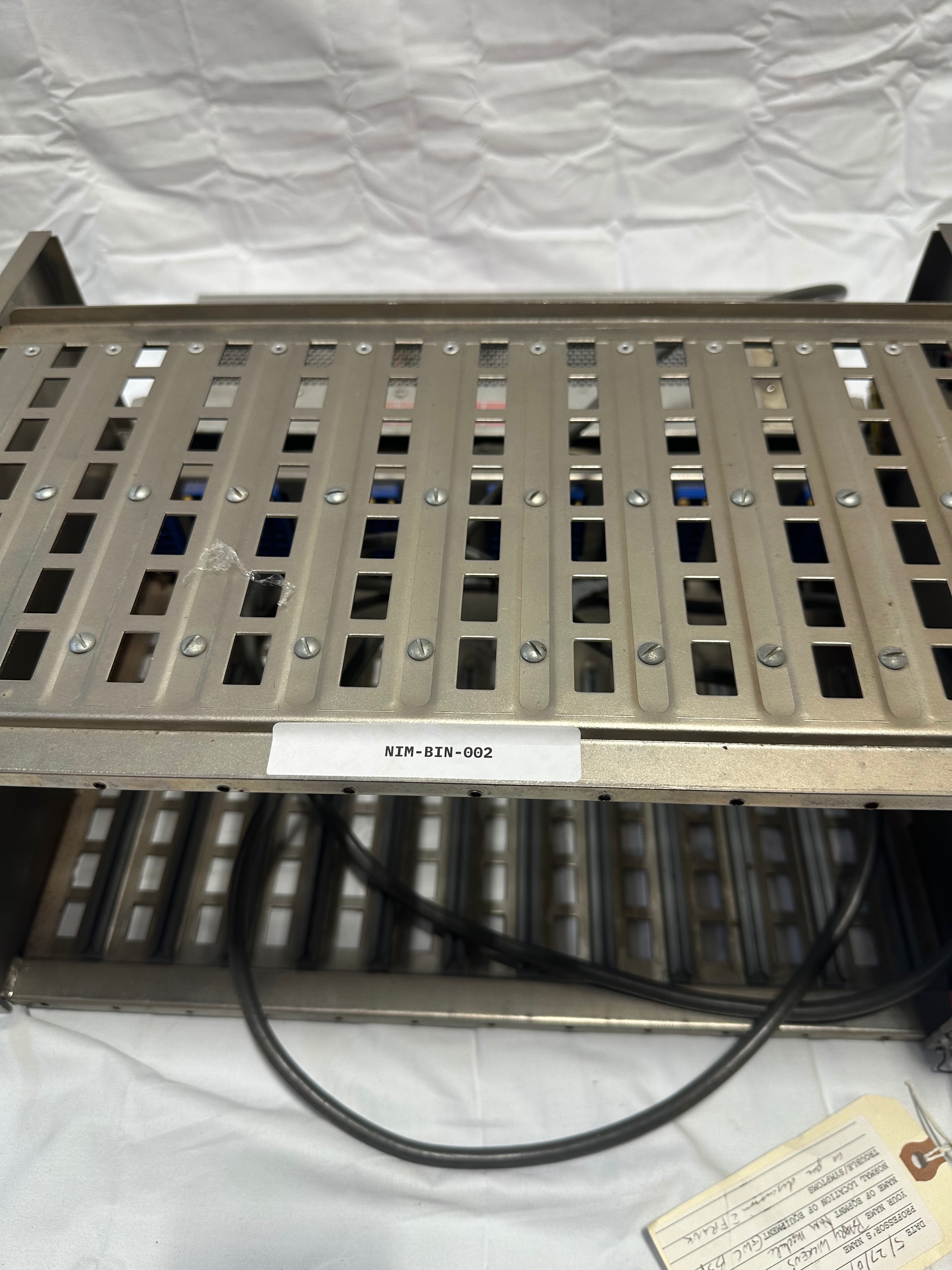 Tennelec Tennebin II NIM bin/crate w/ power view 2
