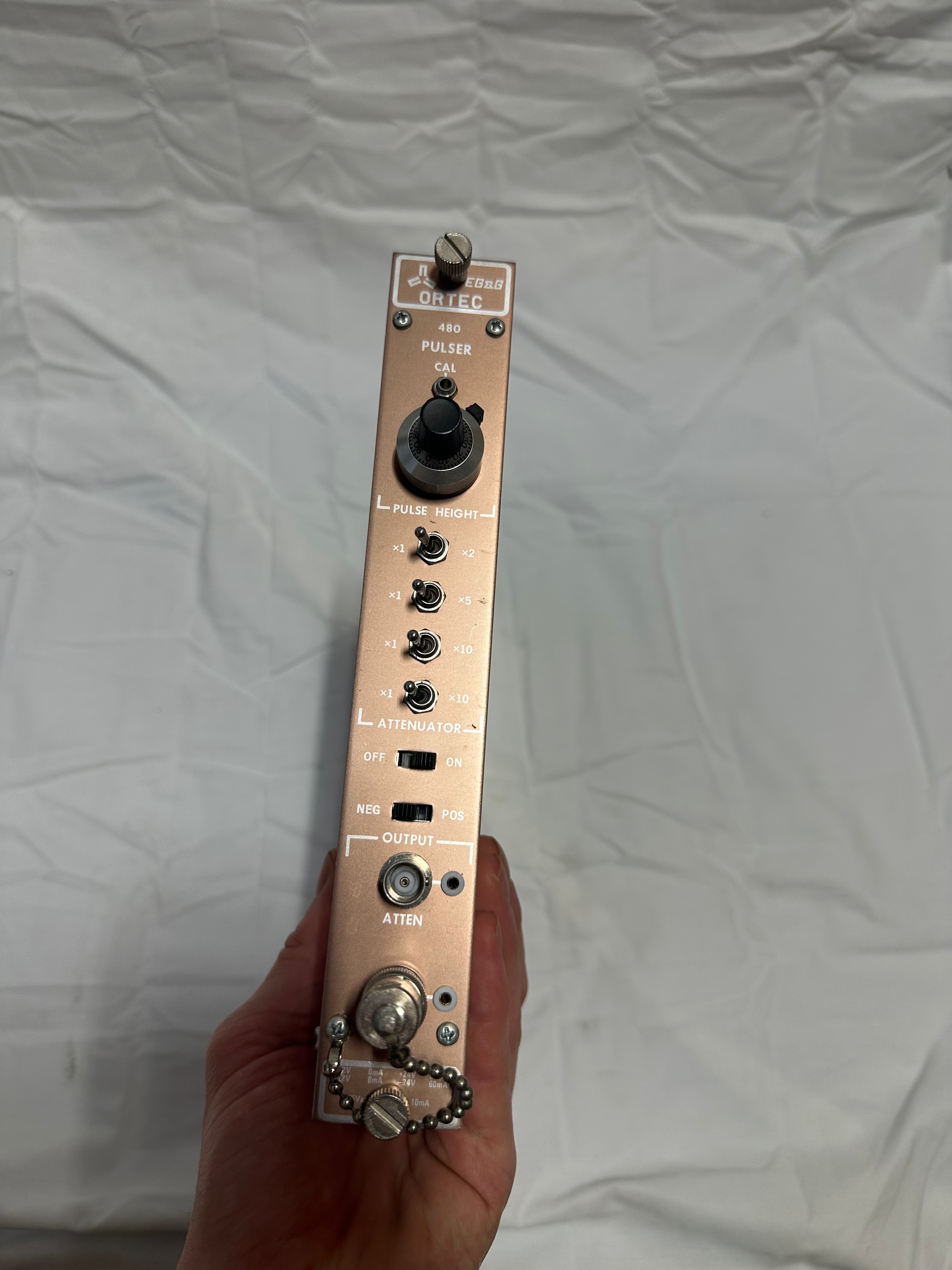 Ortec 480 NIM module view 2