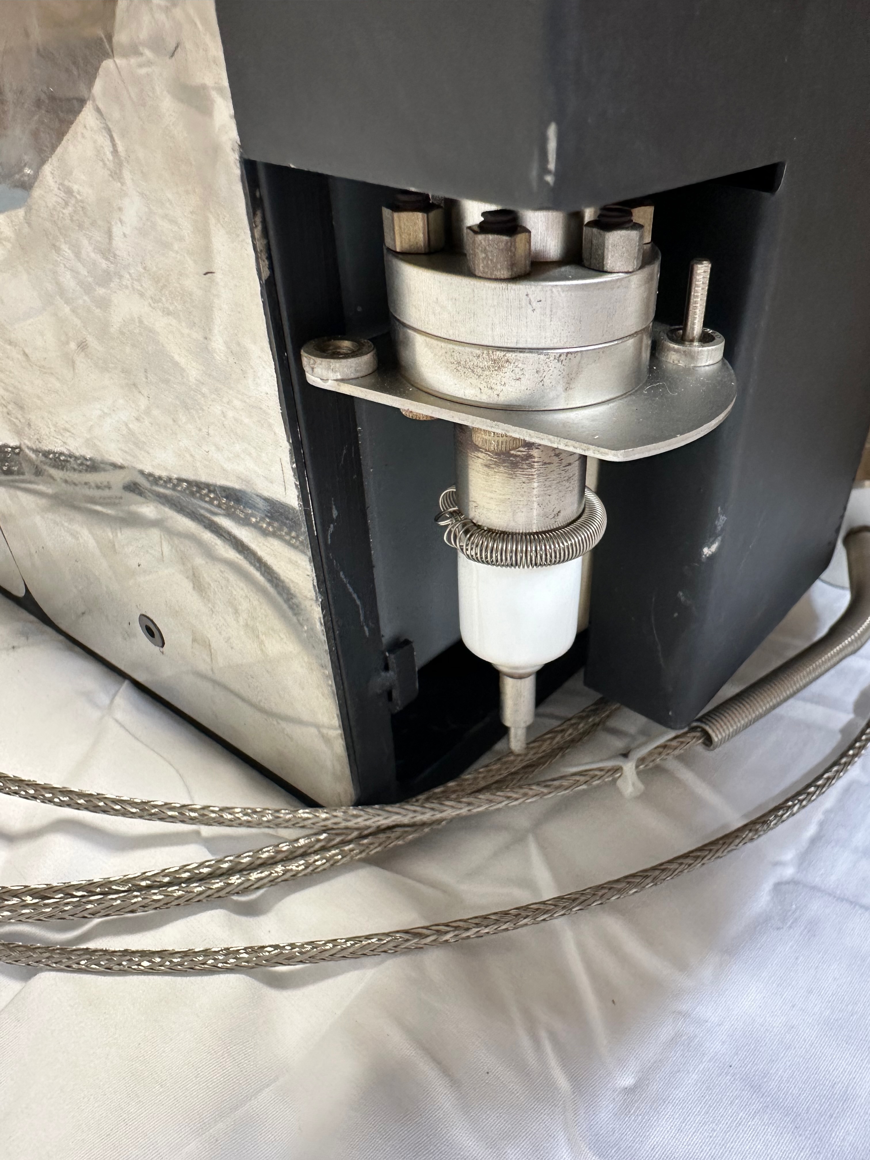 Varian Starcell plus 40 Ion pump view 3