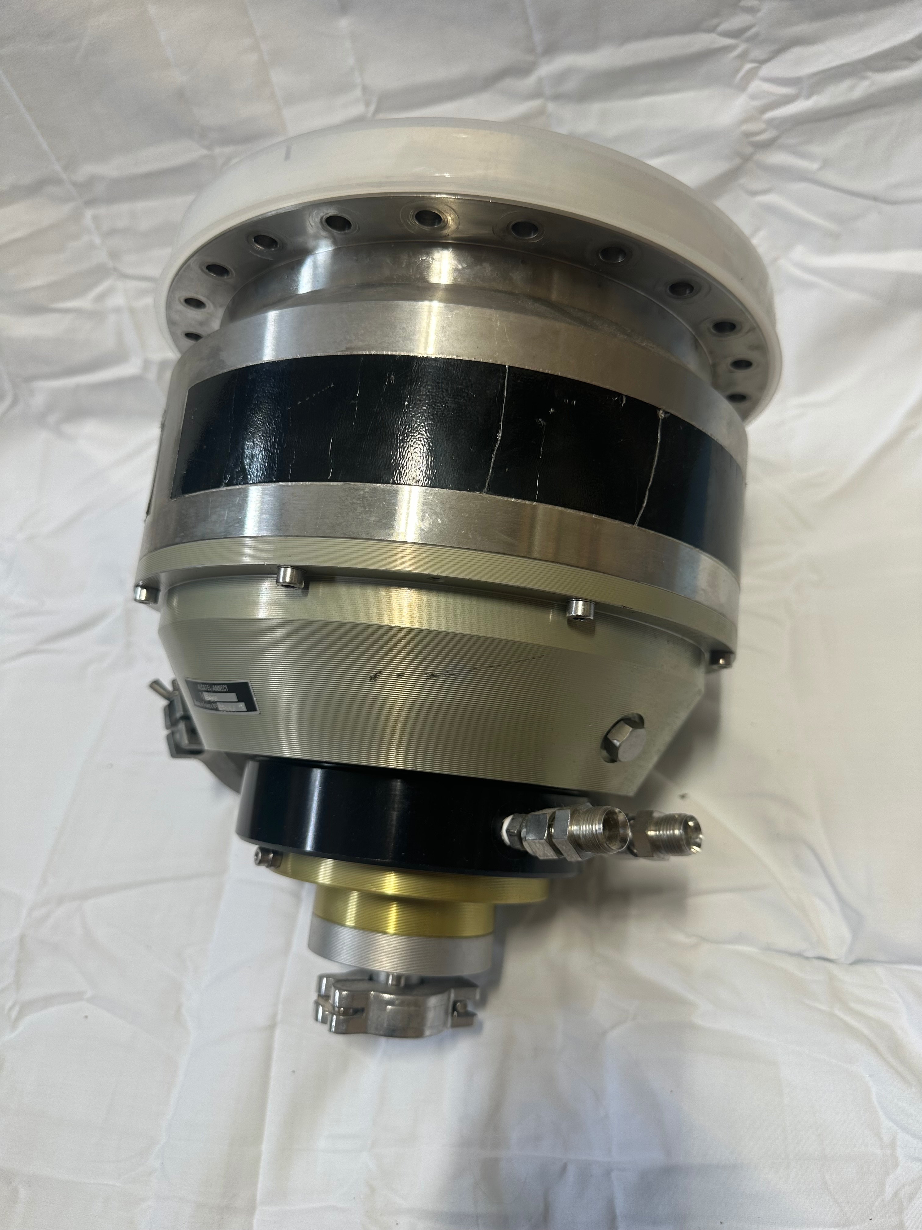 Alcatel 5900 Turbo pump view 3