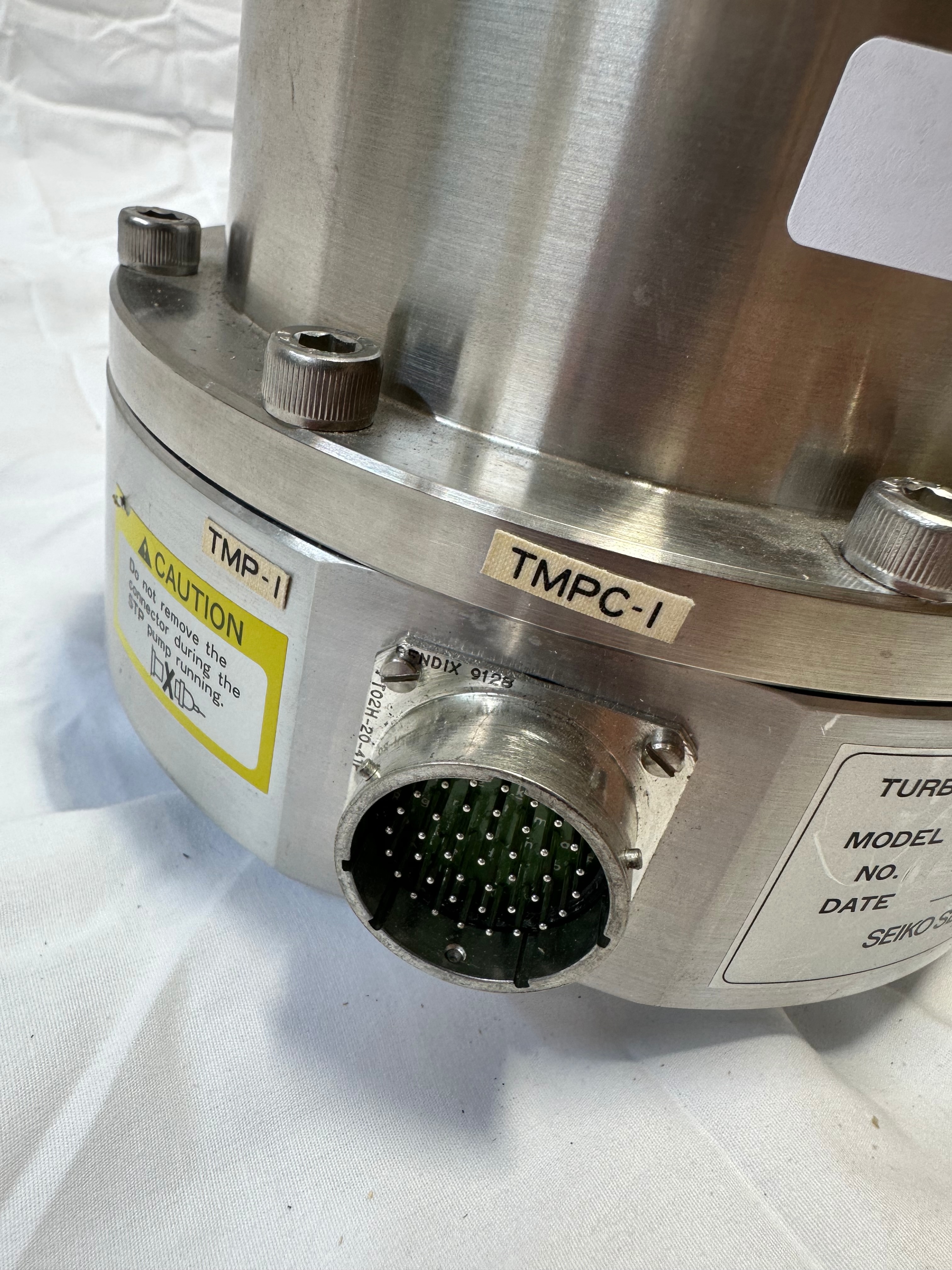 Seiko Seiki STP300H Turbo pump view 3