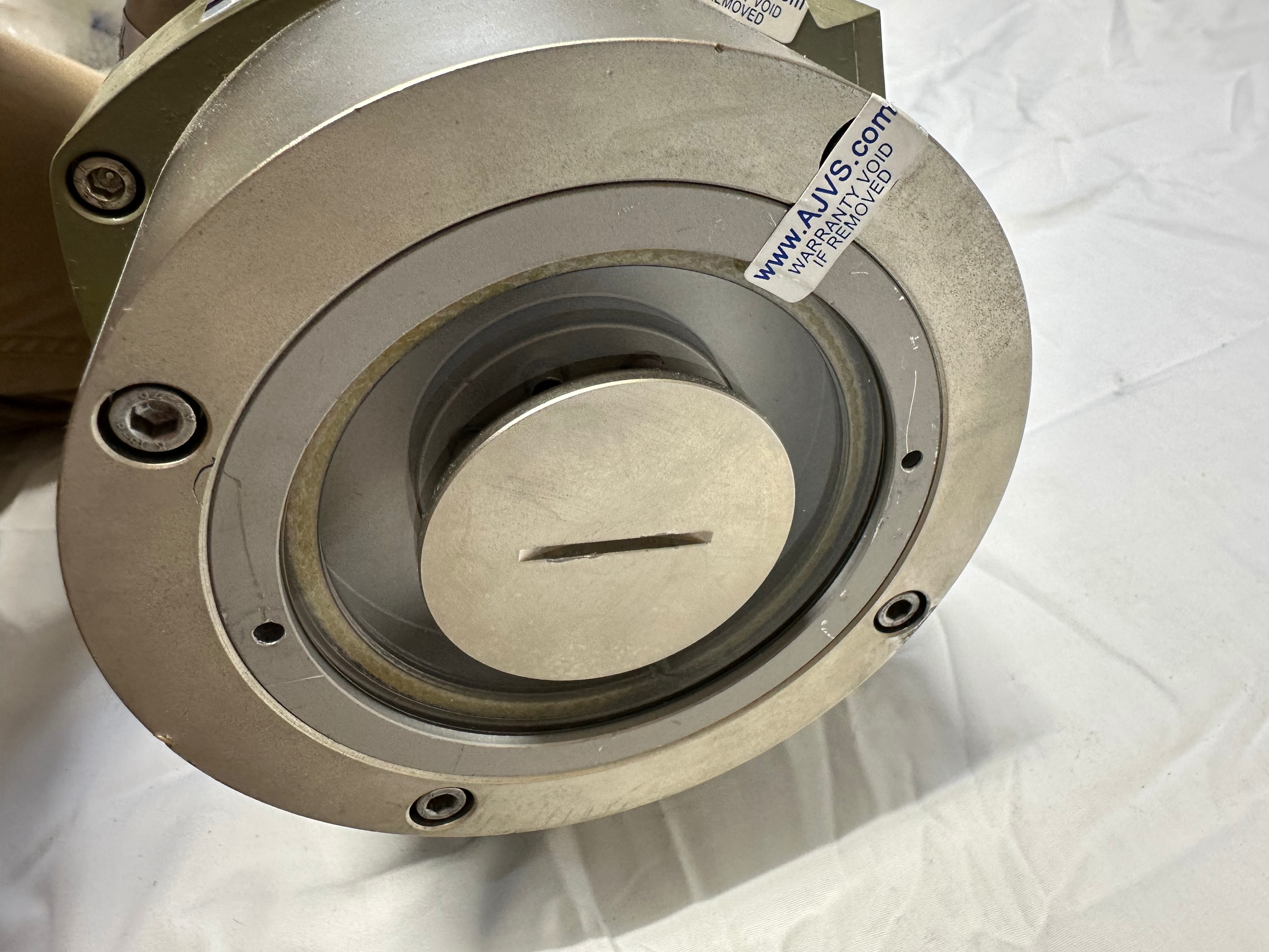 Pfeiffer TPU 330 Turbo pump view 3