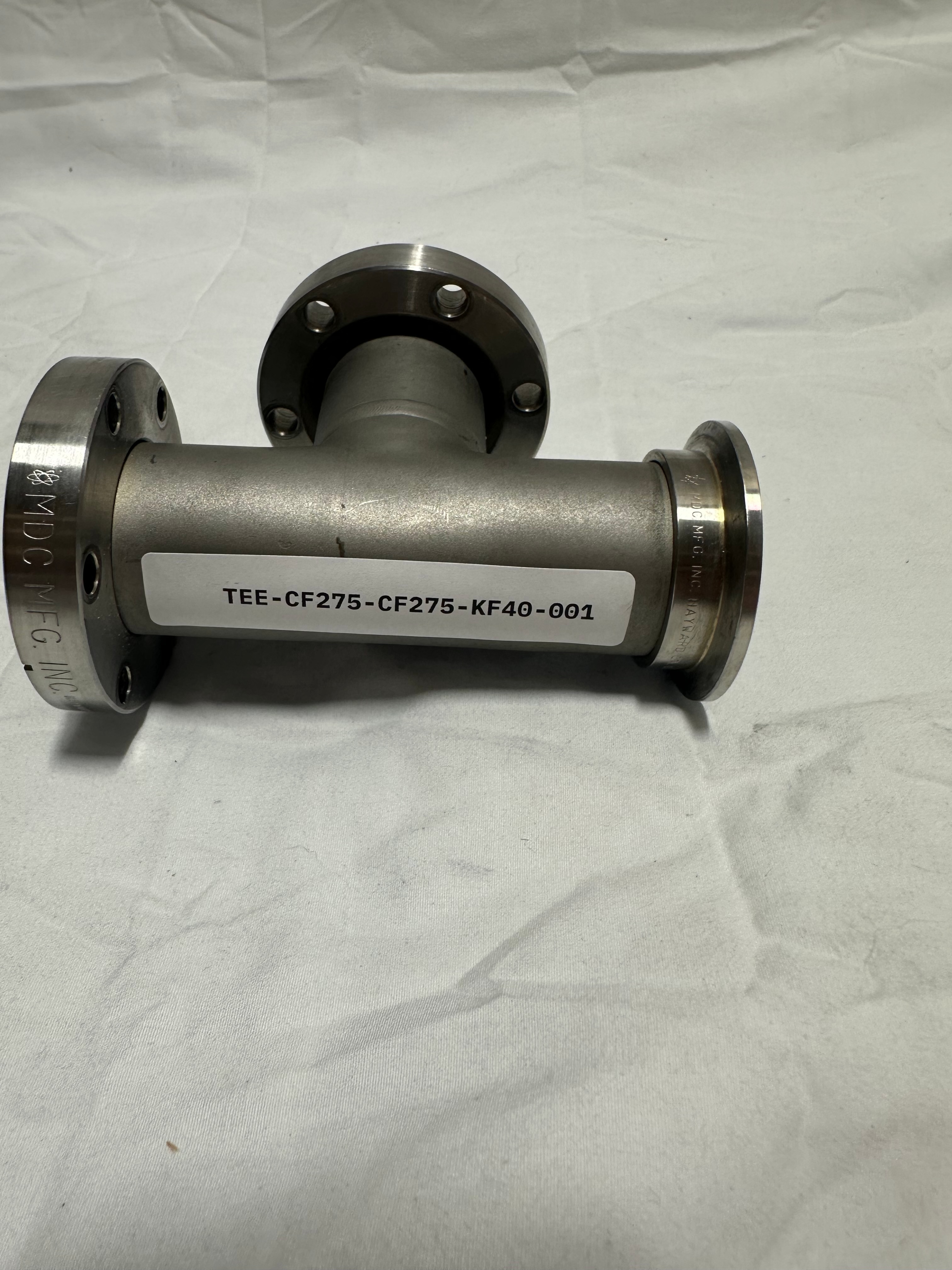MDC Reducing tee, CF2.75 × CF2.75 × KF40