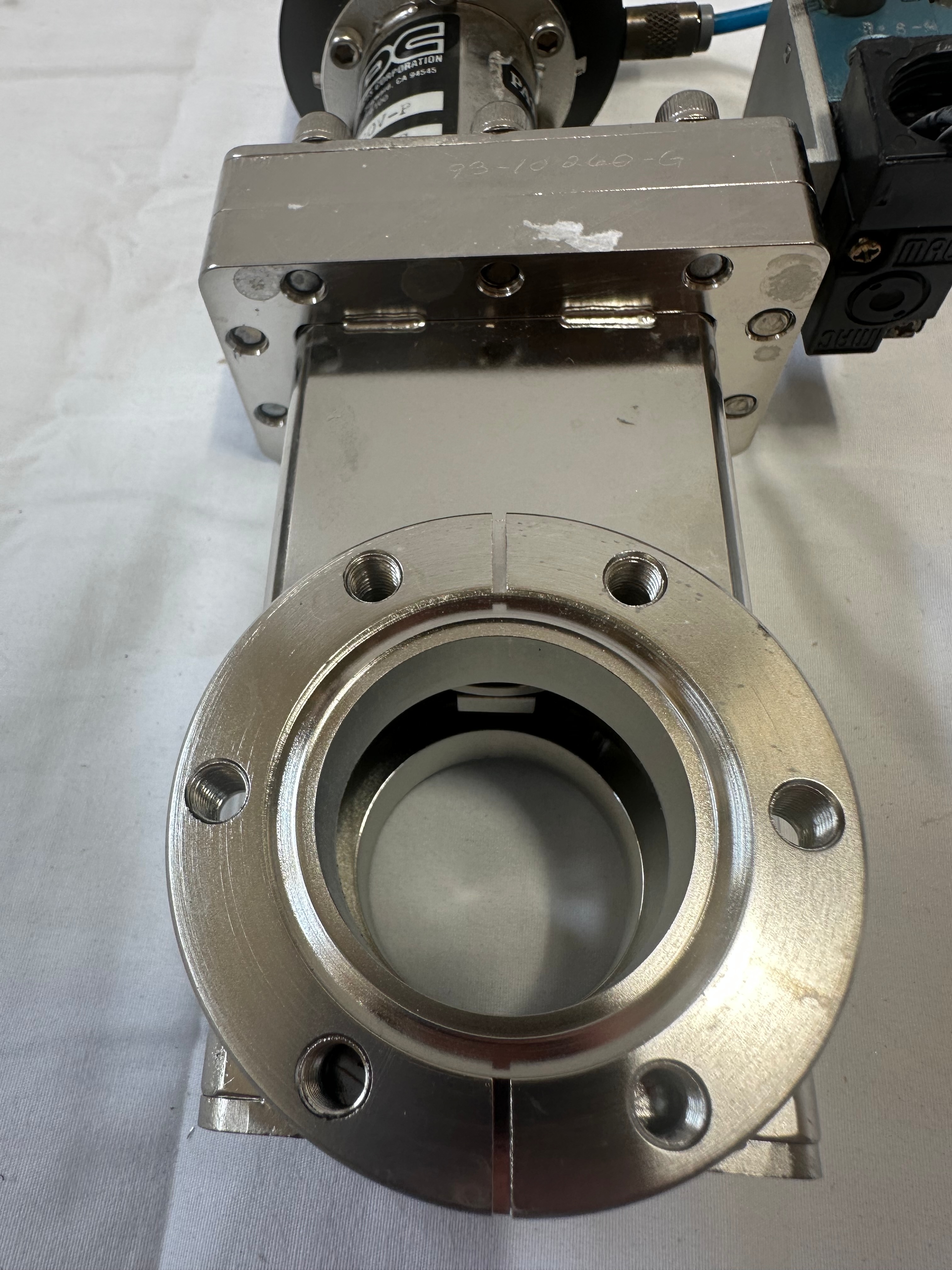 MDC GV-1500V-P CF2.75 gate valve view 4