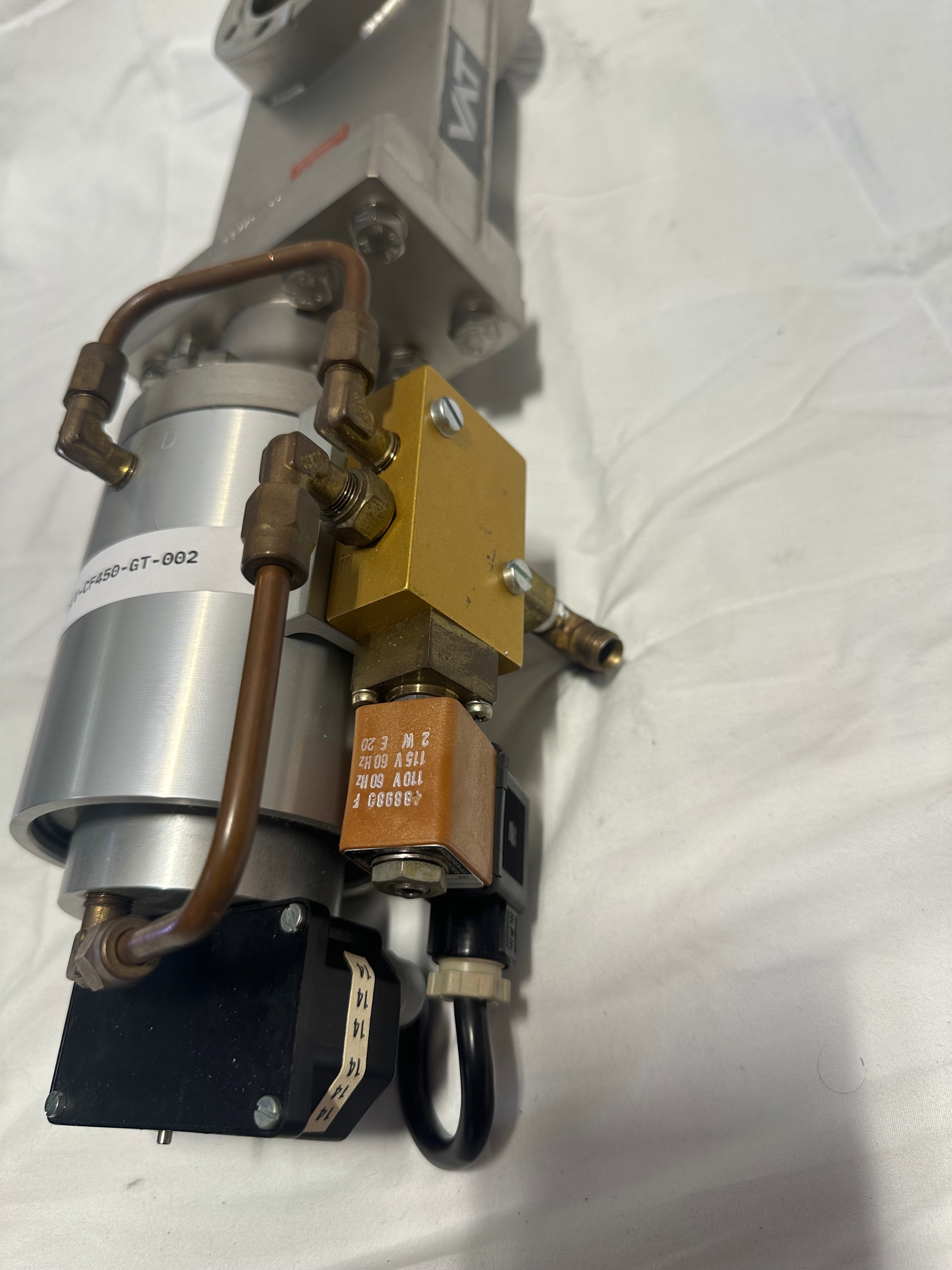CF4.5 gate valve view 2