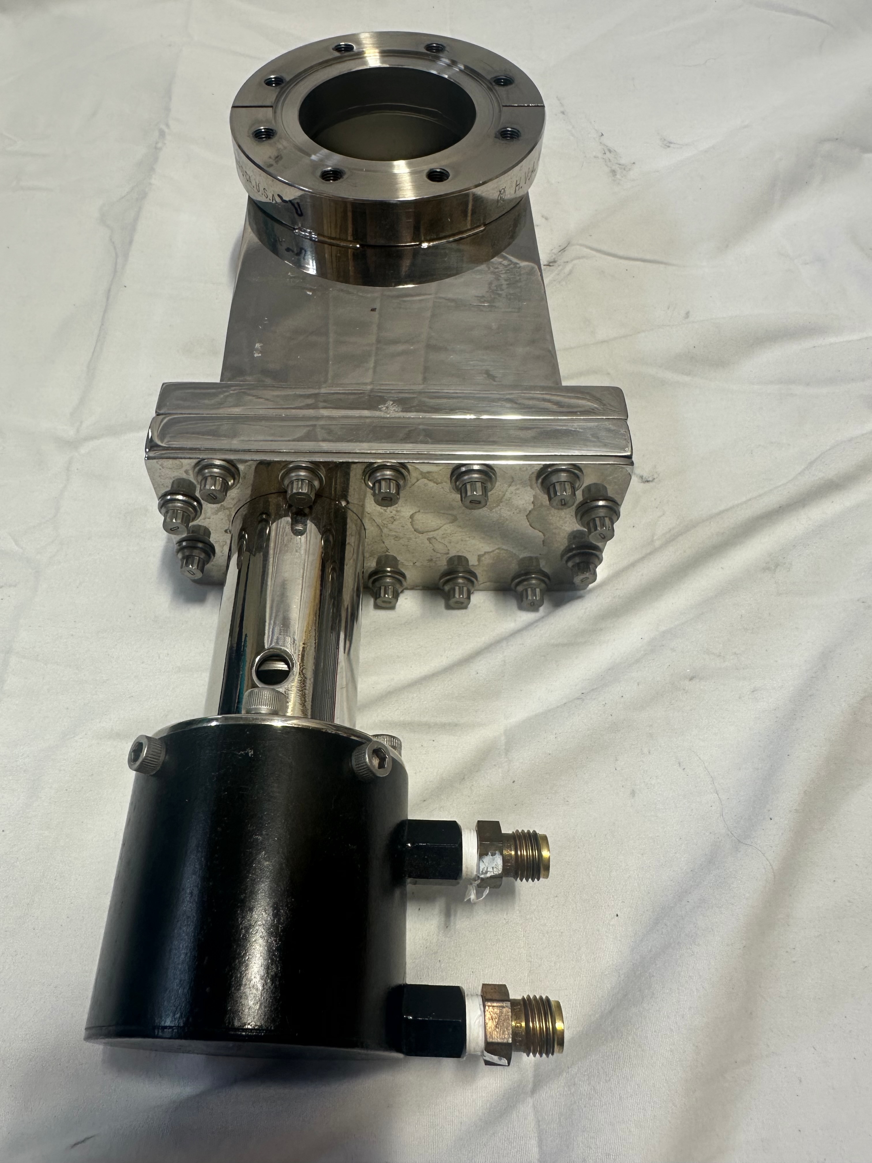 HVA MFG CF4.5 gate valve view 3