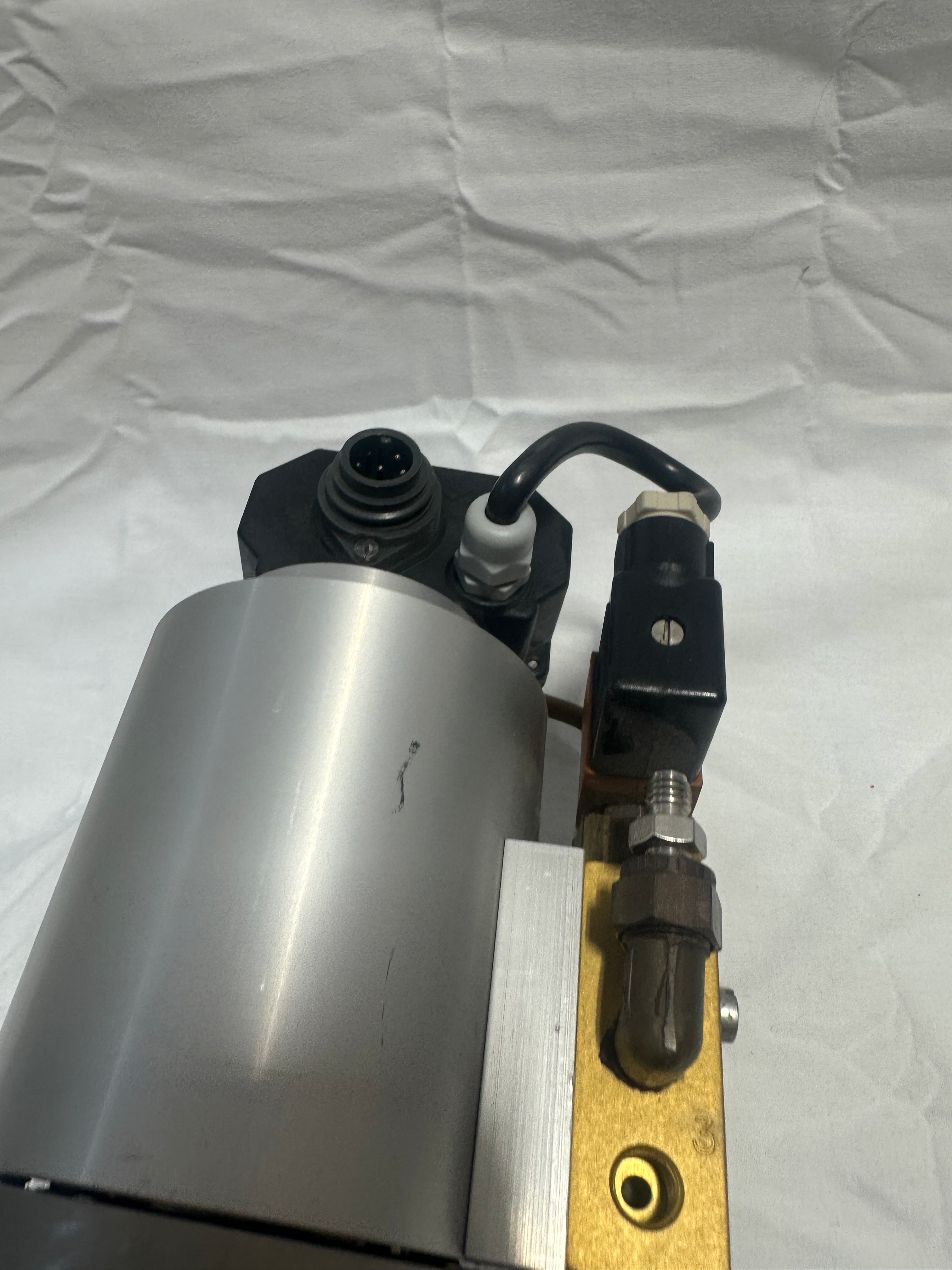 CF6 gate valve view 4