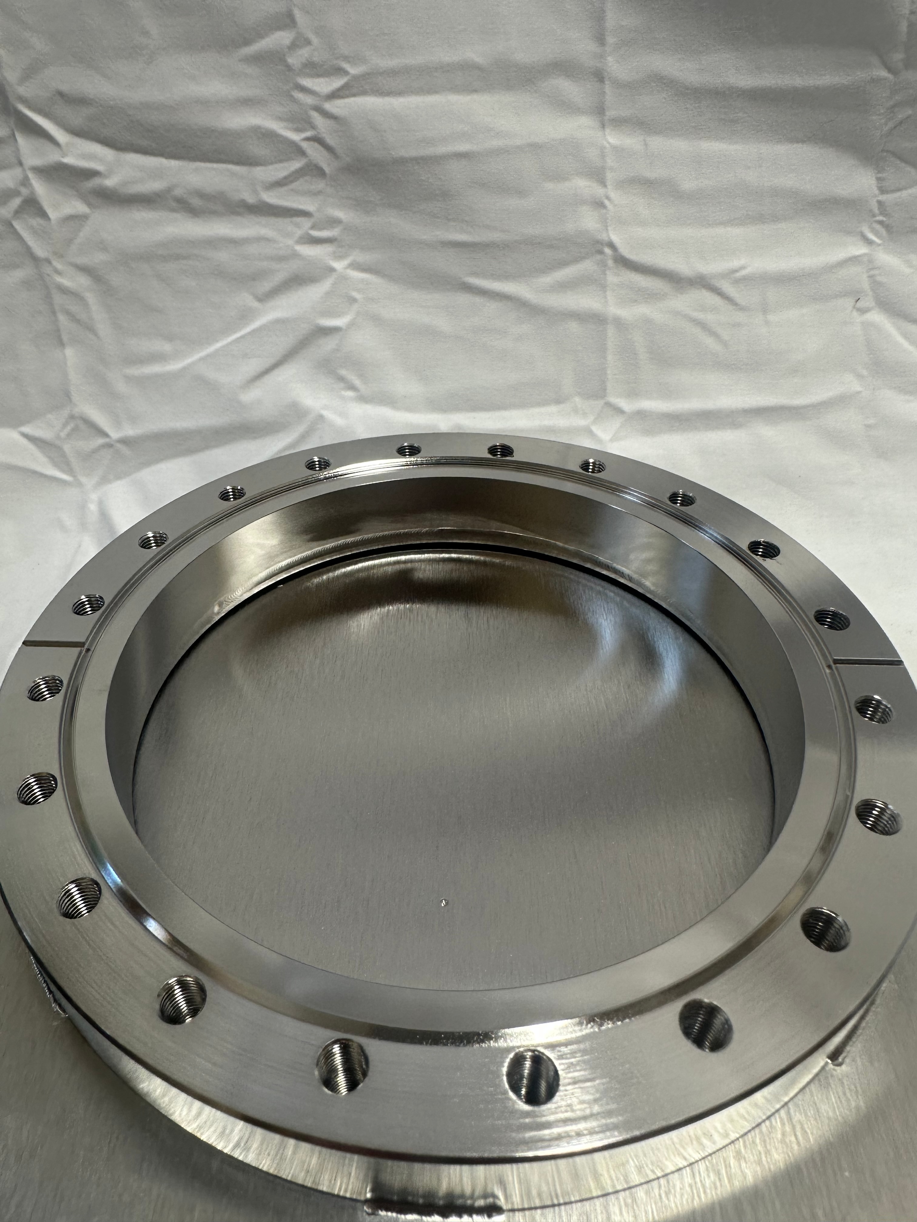 NorCal Products CF8 gate valve view 5