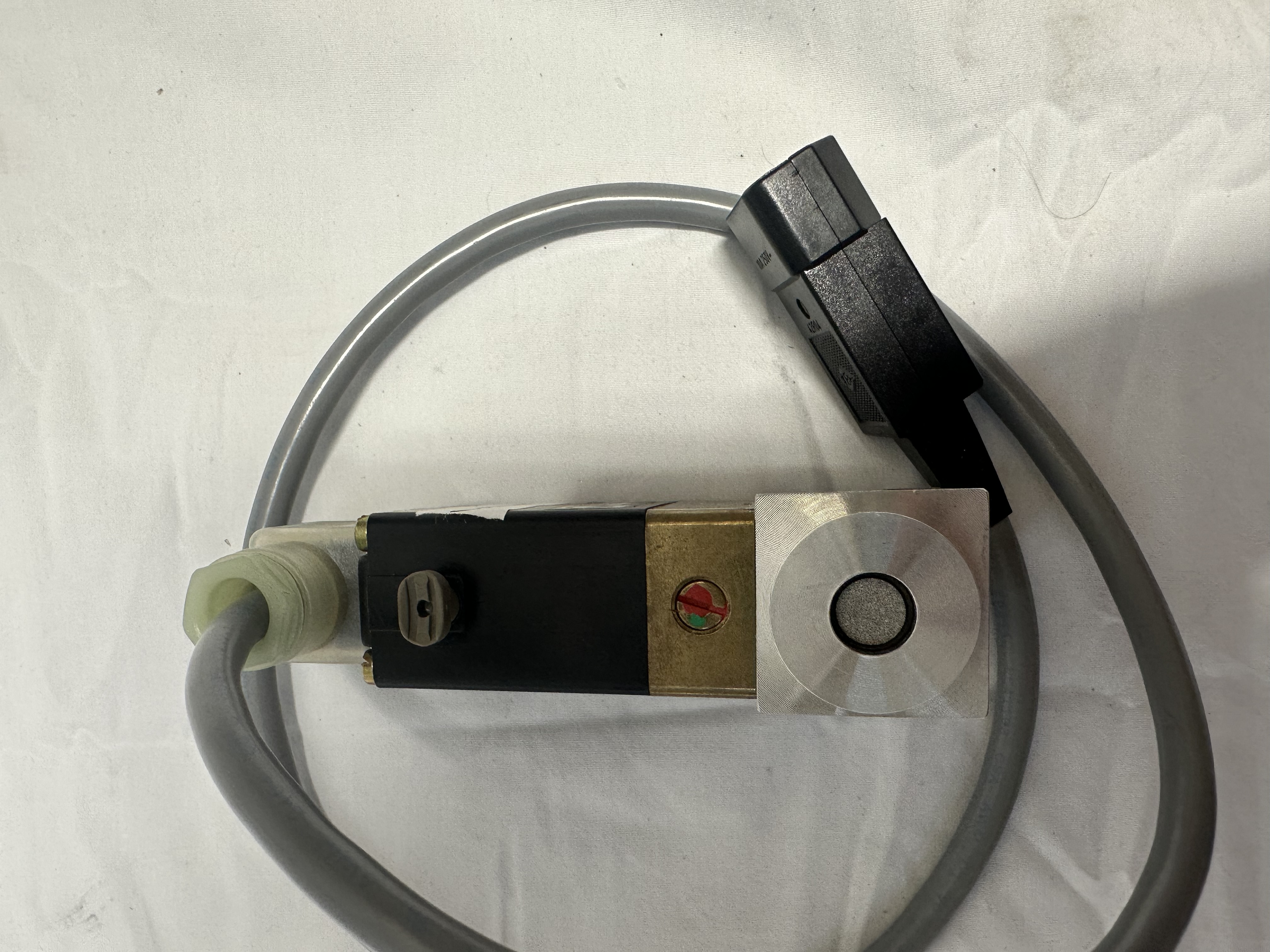 Leybold 855 18 B3 KF16 Purge/Vent Leak Valve view 4