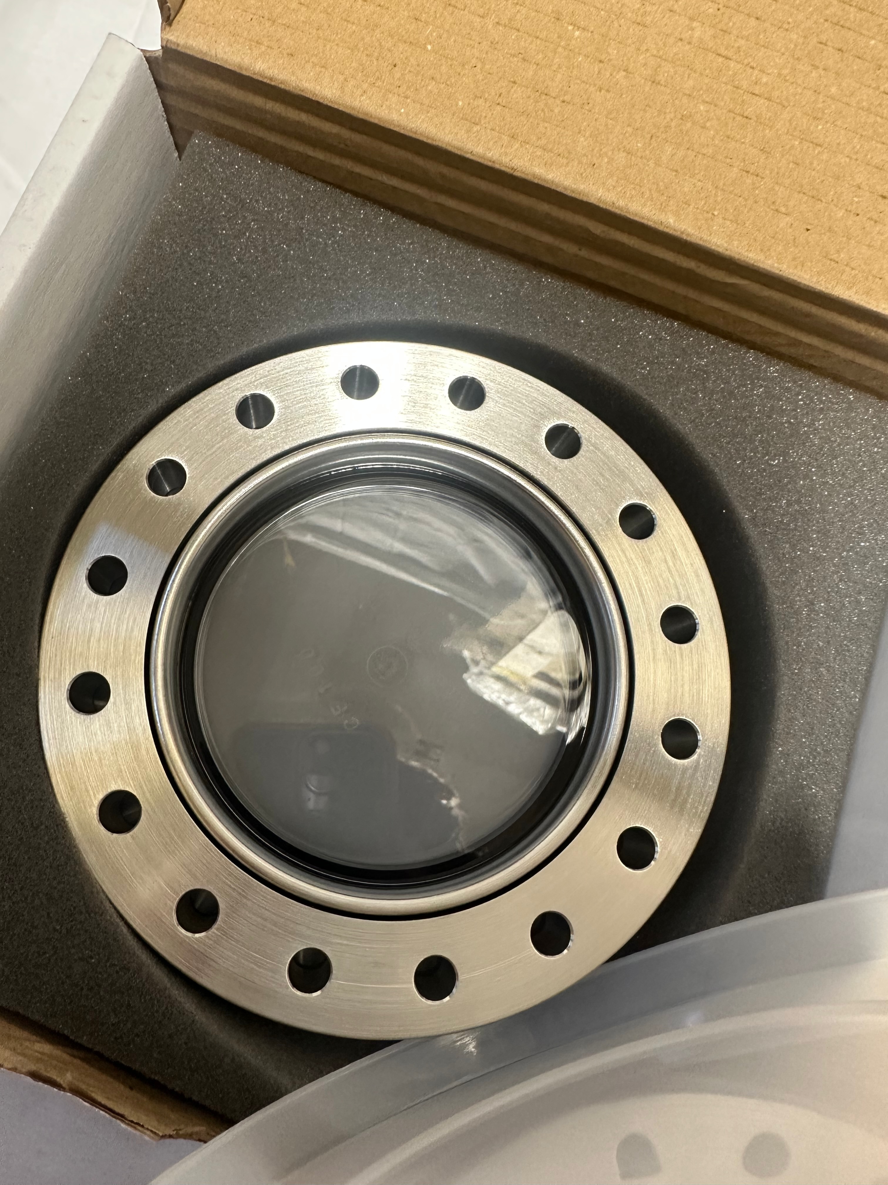 Duniway Stockroom VP-600-400 CF6 viewport view 3